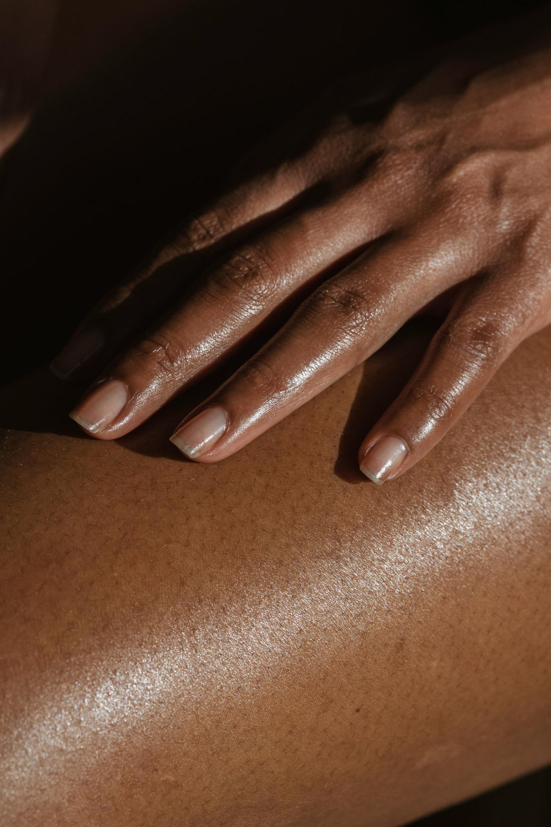 Unlock Radiant Skin: The Power of Oils and Serums in Your Daily Routine